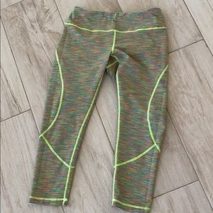 Zella cropped leggings in neon size small
